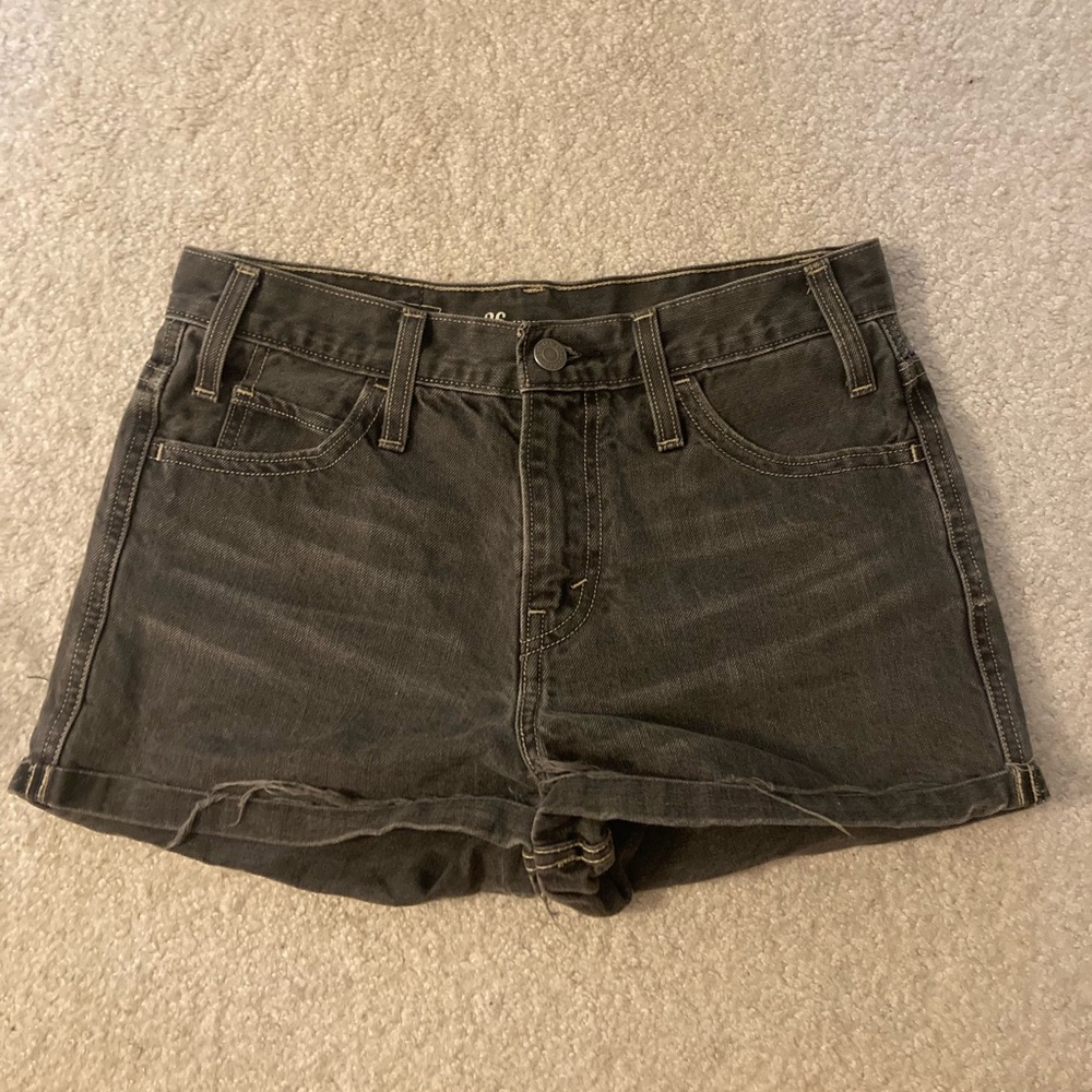 Black Levi’s Jean Shorts